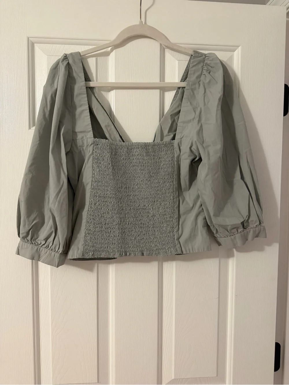Abercrombie & Fitch Light Sage Twisted Front Puff Sleeve Blouse